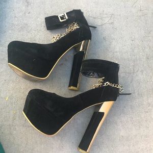 Chunky heel